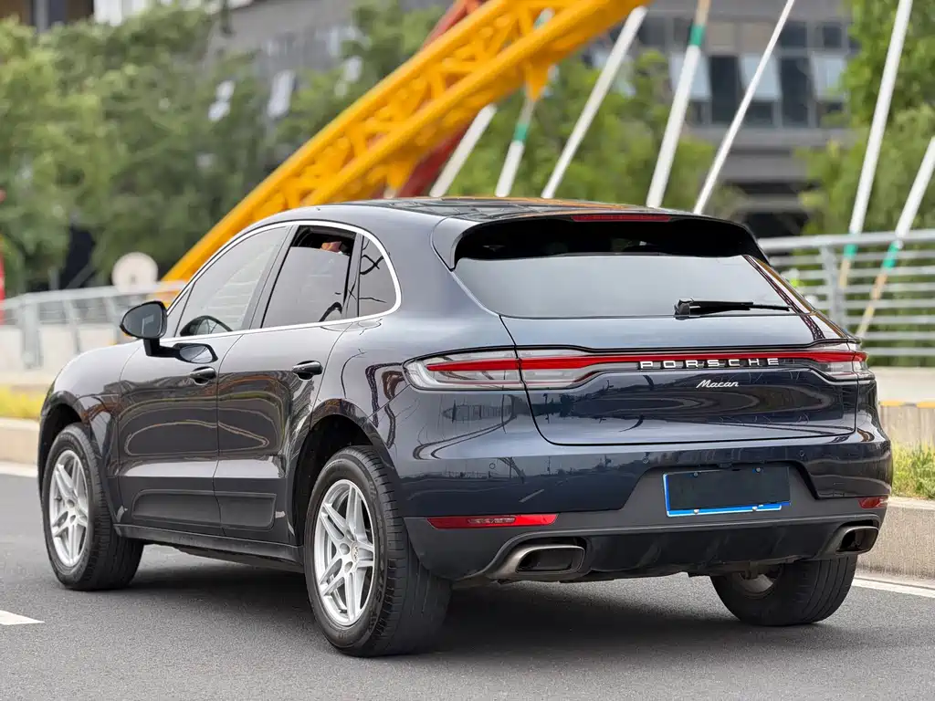 Porsche Macan 2019 — фото 9