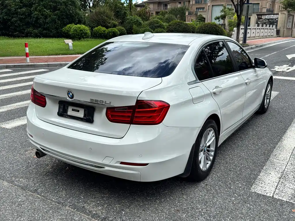 BMW 3 Series 2015 — фото 7