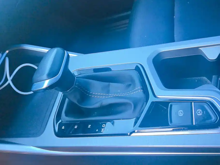Geely Emgrand 2023 — фото 16
