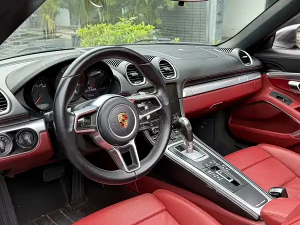 Porsche 718 2017