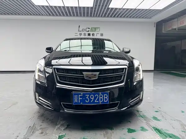 Cadillac XTS 2015