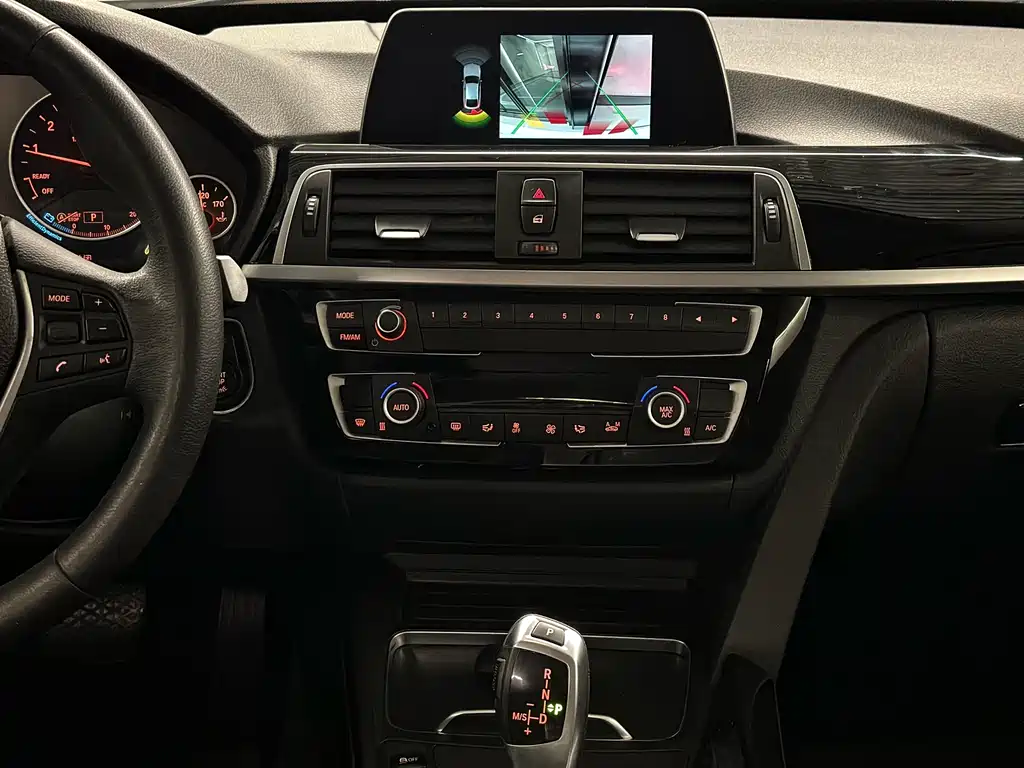 BMW 3 Series GT 2018 — фото 19
