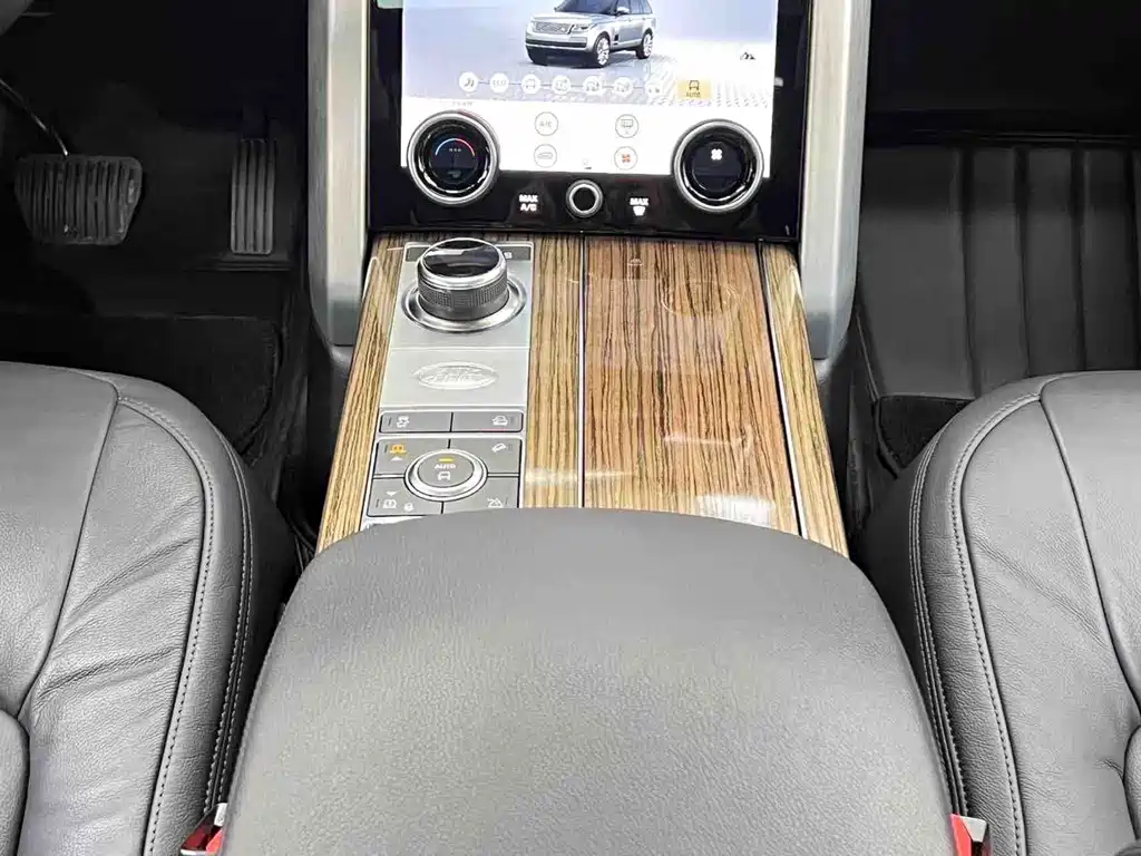 Land Rover Range Rover 2019 — фото 16