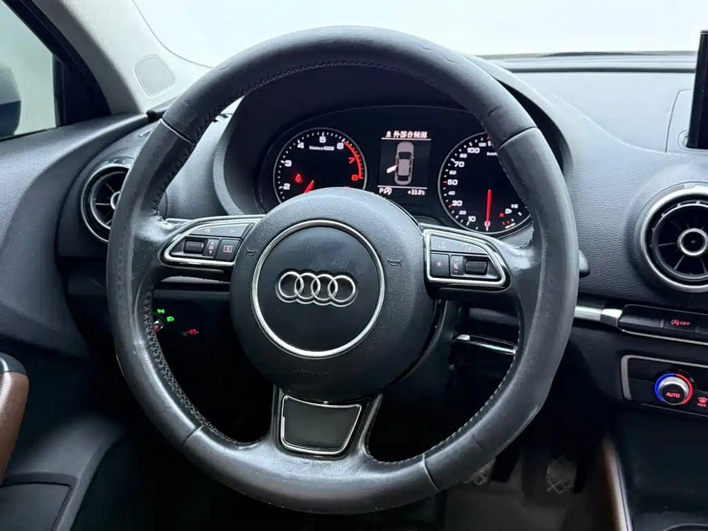 Audi A3 2015 — фото 8