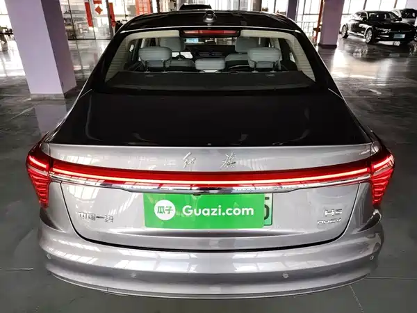 Hongqi H5 PHEV 2025