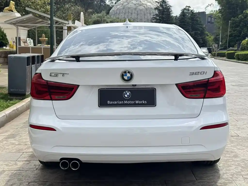 BMW 3 Series GT 2019 — фото 16