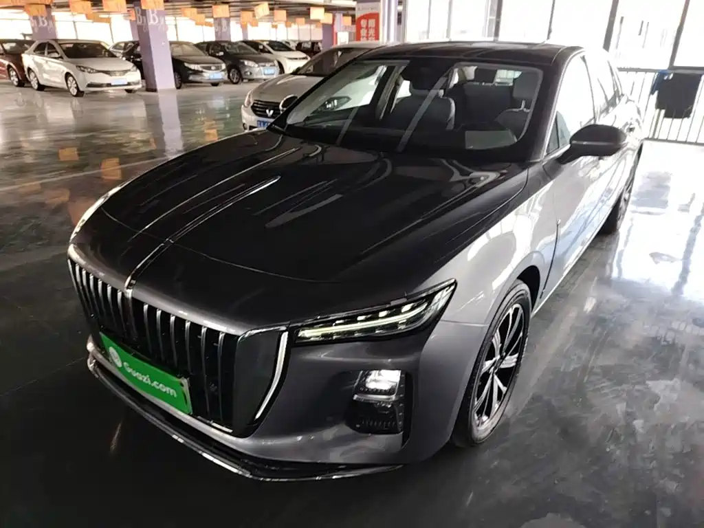 Hongqi H5 PHEV 2025 — фото 1