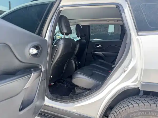 Jeep Cherokee 2019