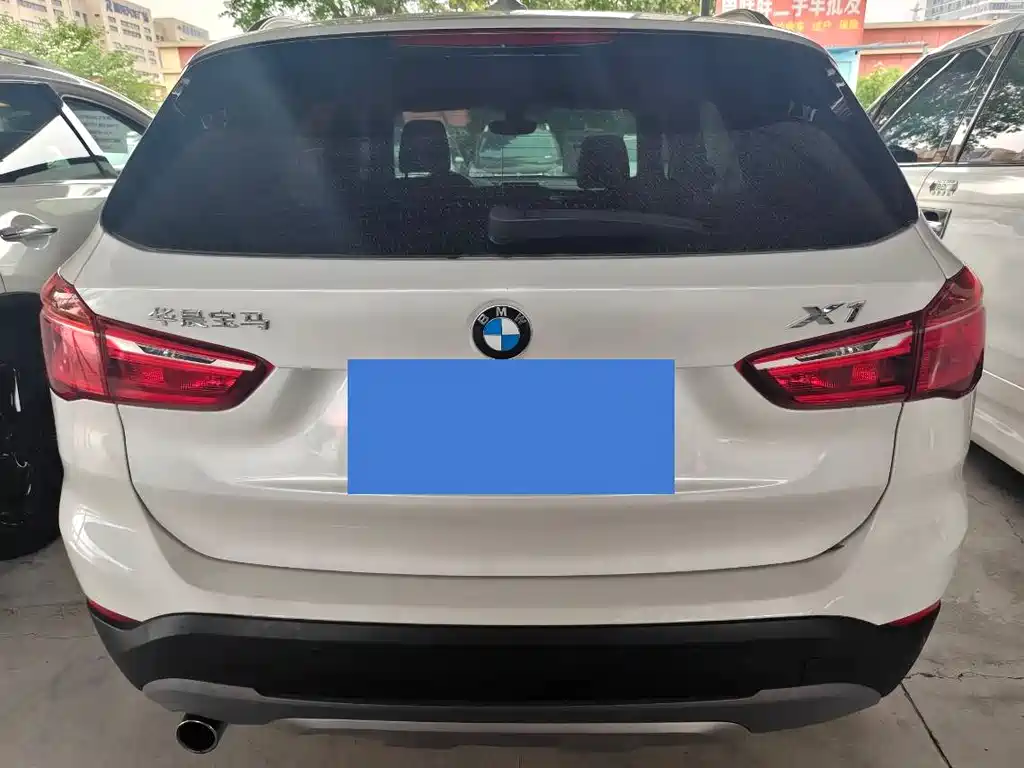 BMW X1 2016 — фото 14