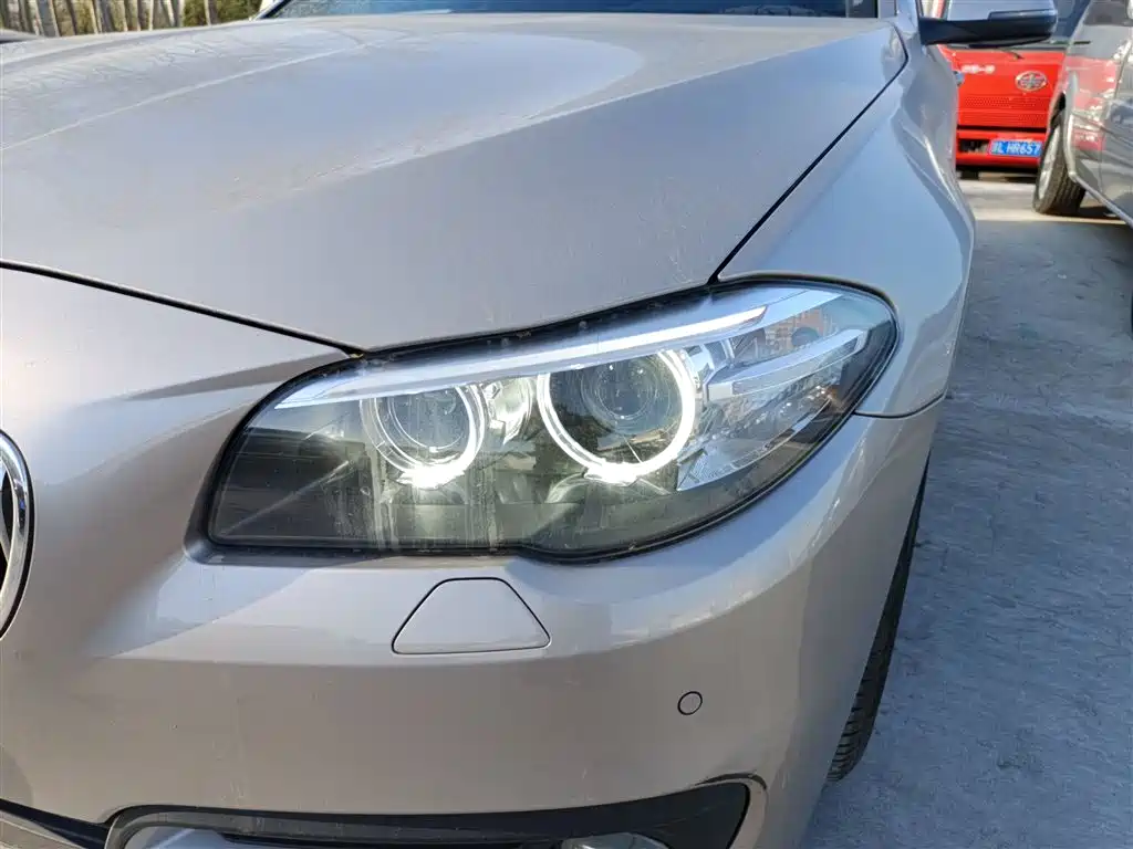 BMW 5 Series 2016 — фото 24