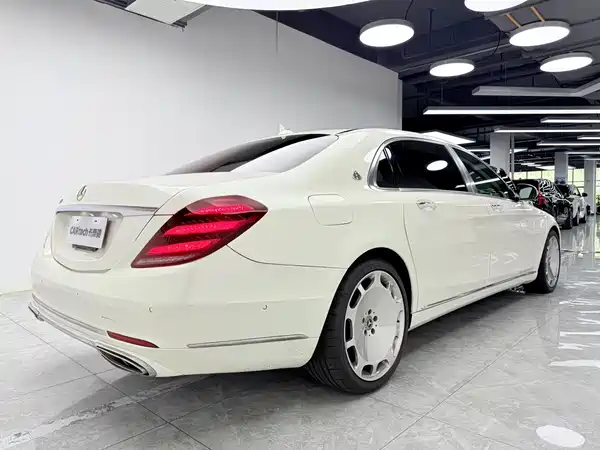 Mercedes-Benz Maybach S-Class 2015