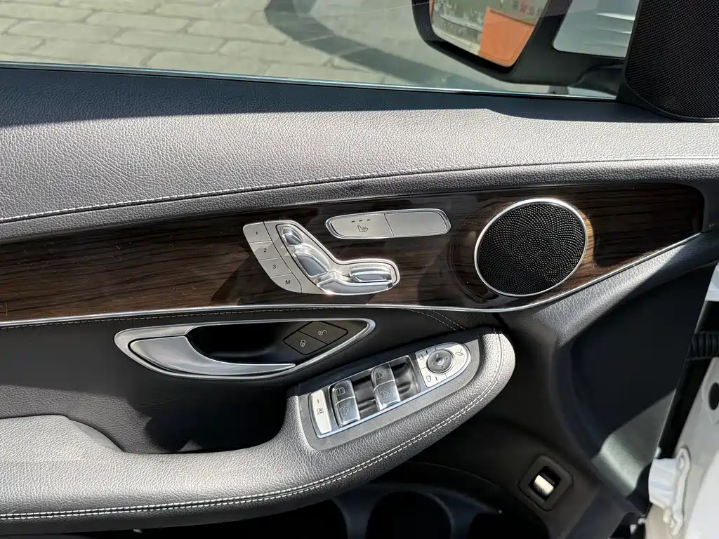Mercedes-Benz GLC 2019 — фото 22