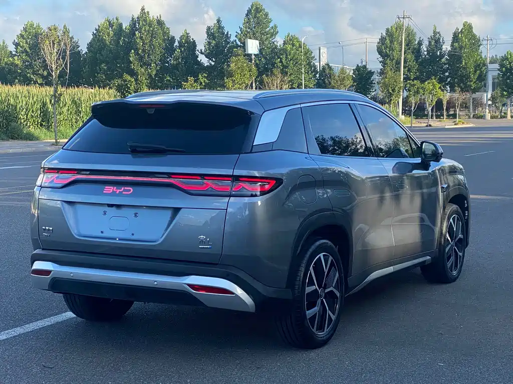 BYD Song L DM-i 2025 — фото 13