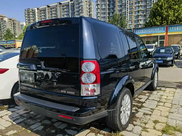 Land Rover Discovery 2012