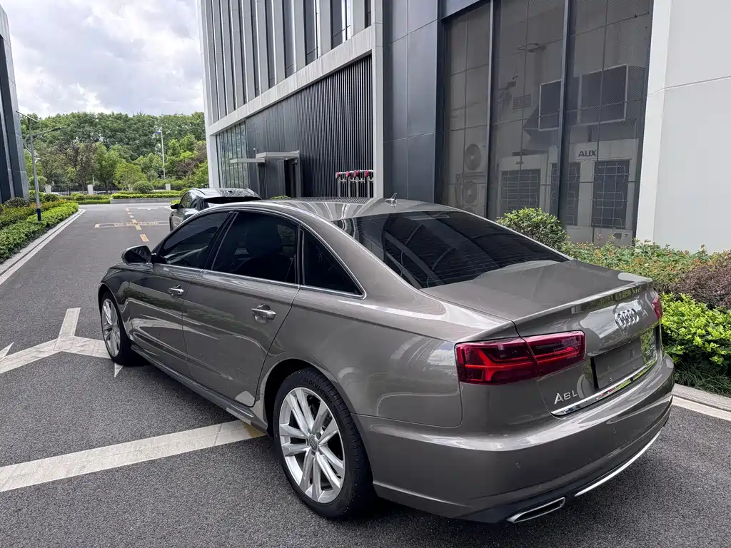 Audi A6L 2018 — фото 6