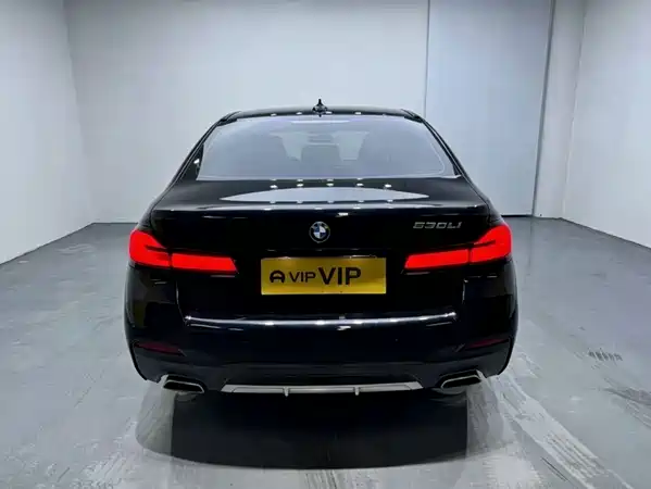 BMW 5 Series 2023