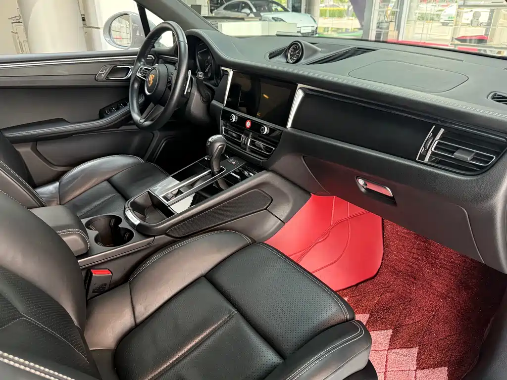 Porsche Macan 2023 — фото 12
