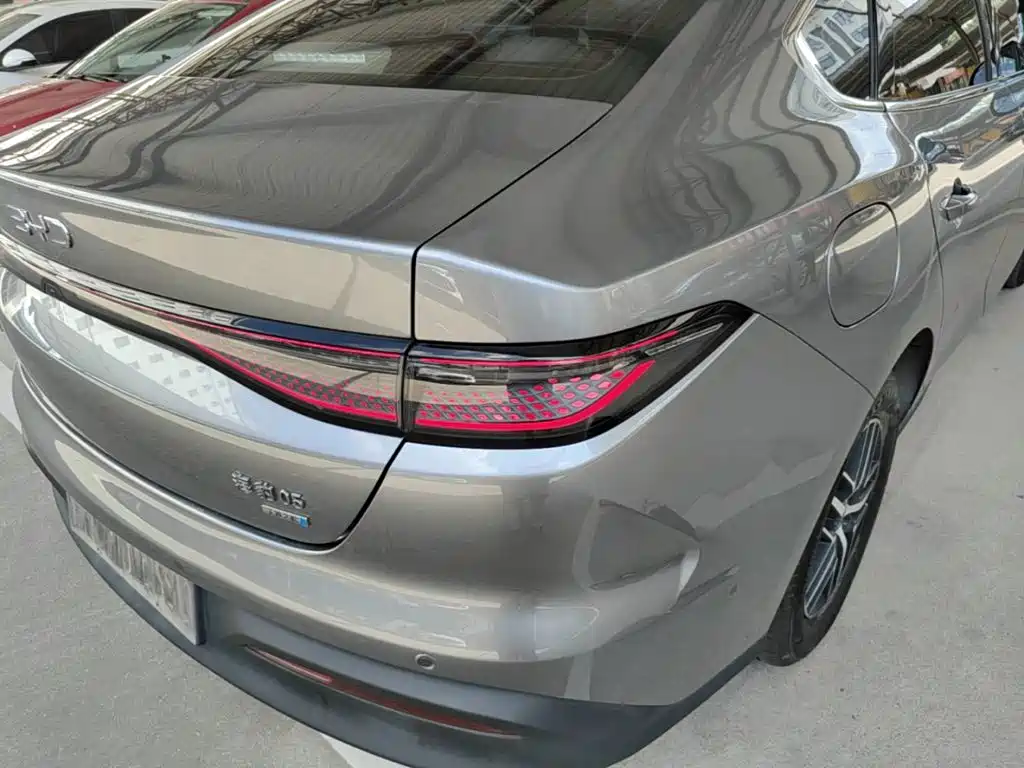 BYD Seal 05 DM-i 2025 — фото 8