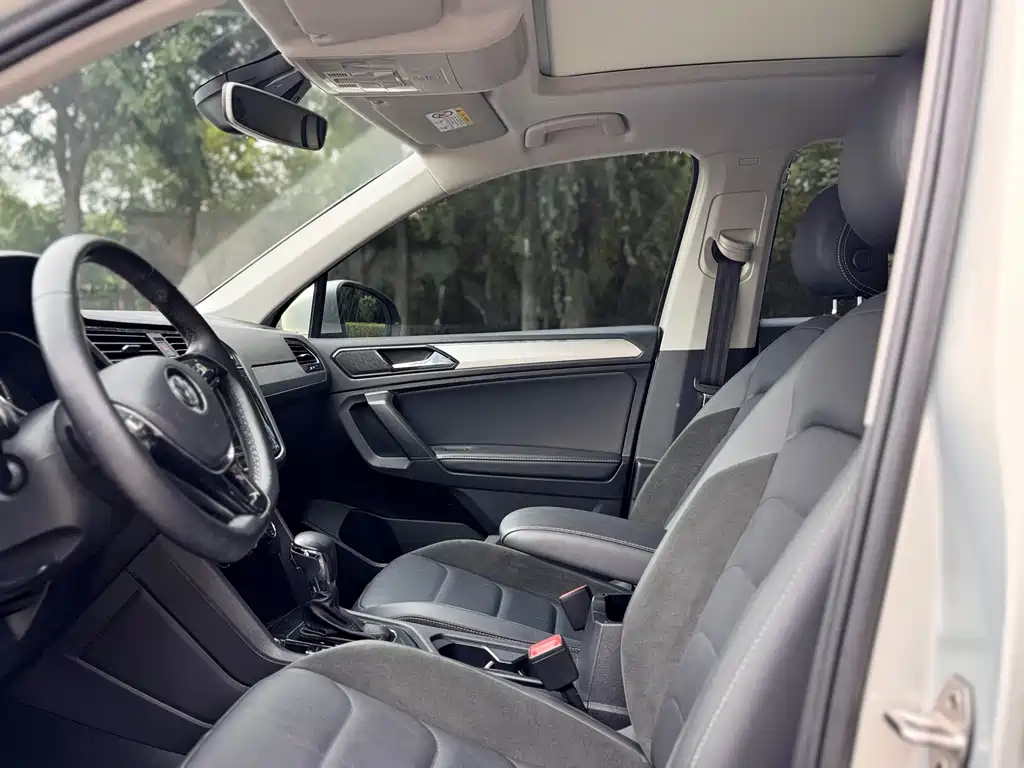 Volkswagen Tiguan L 2019 — фото 10