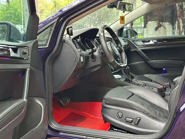 Volkswagen Golf 2020