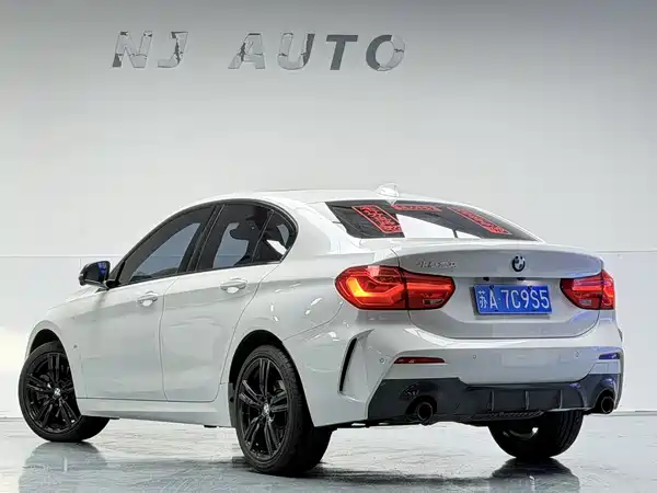 BMW 1 Series 2023