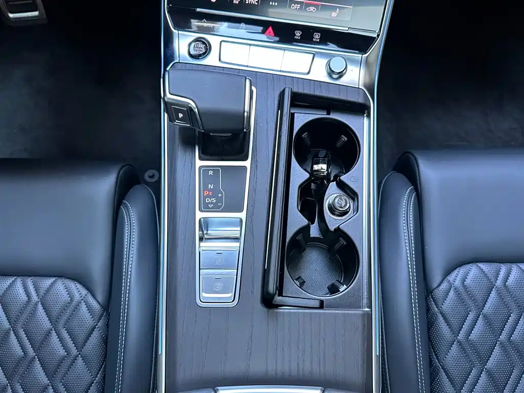 Audi A6L 2025 — фото 15
