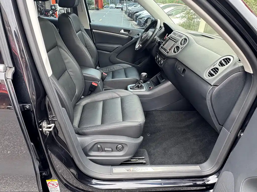 Volkswagen Tiguan 2015 — фото 8