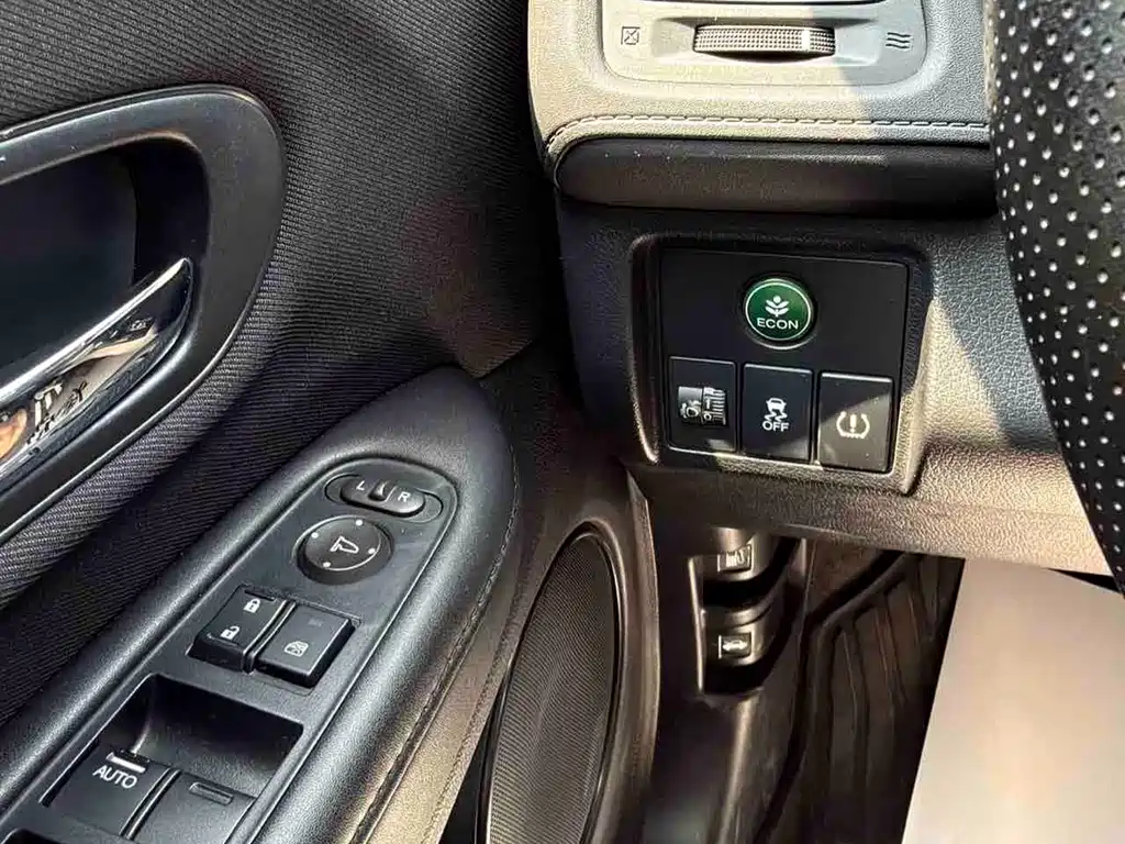 Honda Vezel 2022 — фото 15
