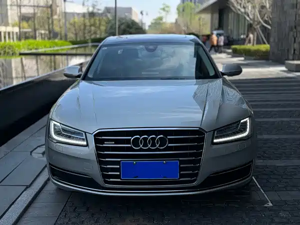 Audi A8 2014