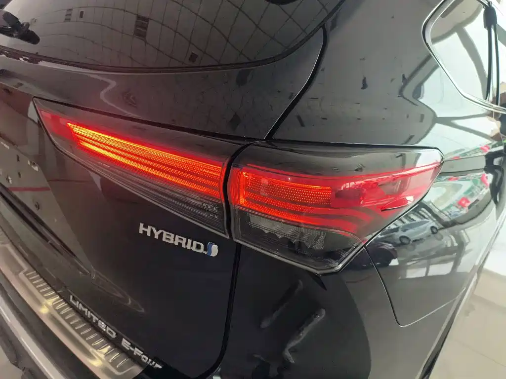 Toyota Highlander 2021 — фото 24
