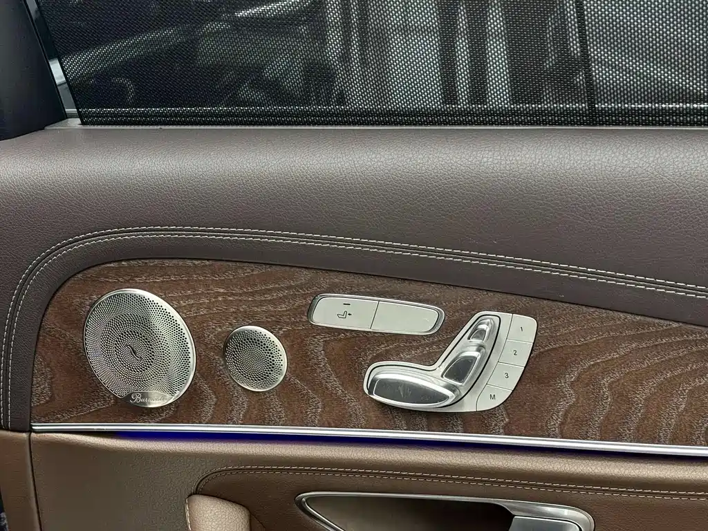 Mercedes-Benz E-Class 2021 — фото 11