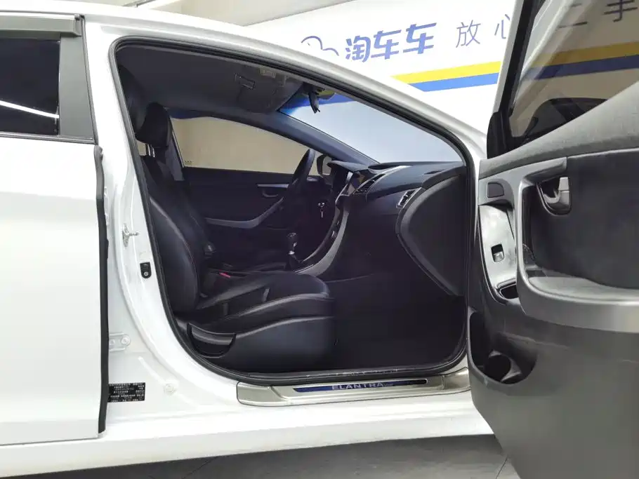 Hyundai Elantra Langdong 2016 — фото 8