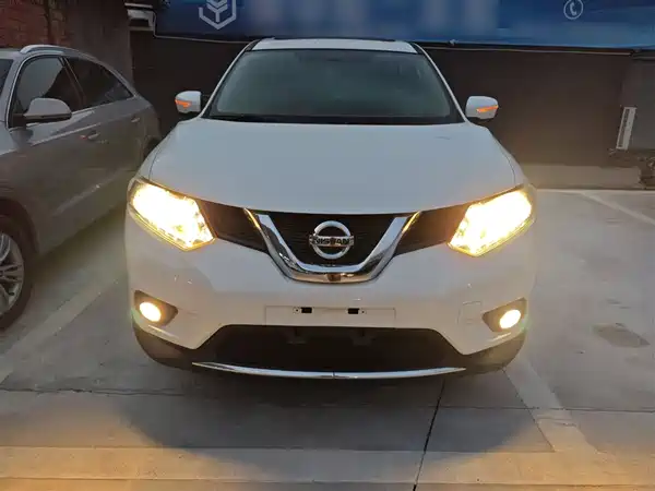 Nissan X-Trail 2014