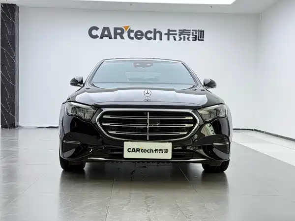 Mercedes-Benz E-Class 2024