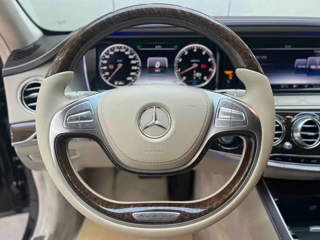 Mercedes-Benz S-Class 2015 — фото 11