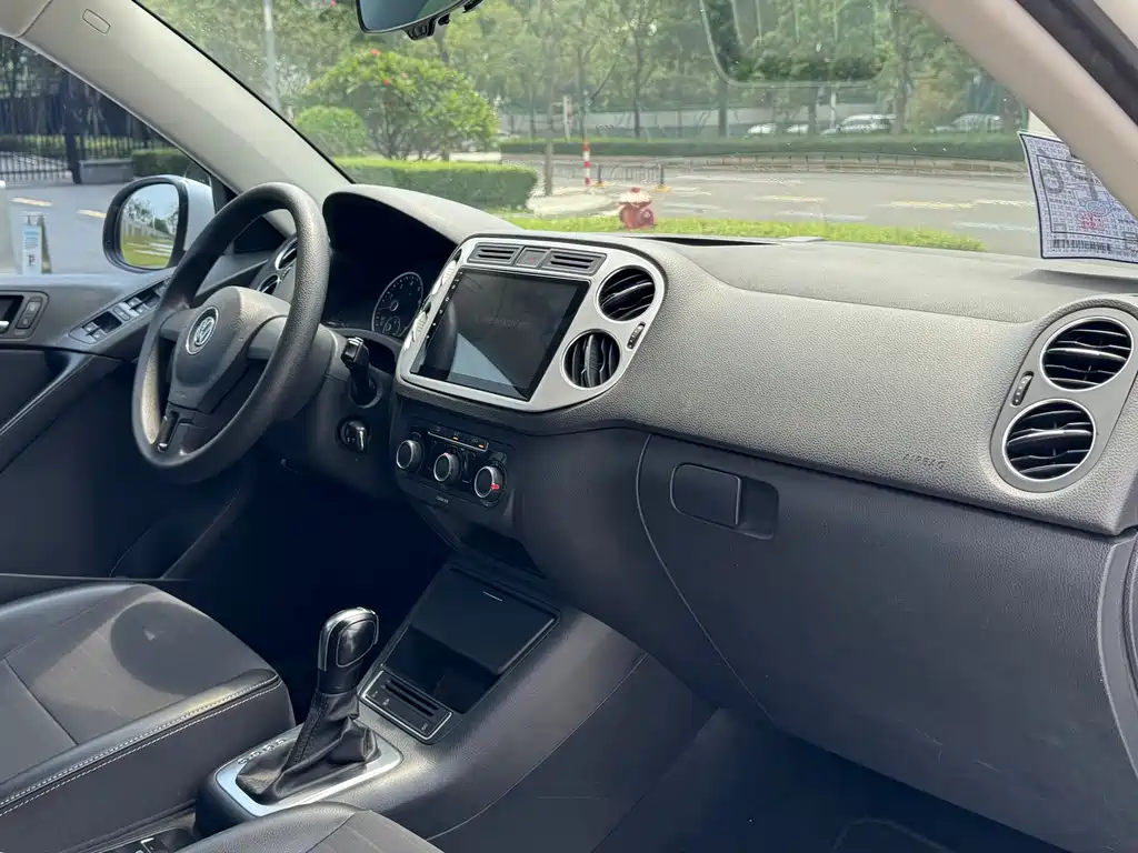 Volkswagen Tiguan 2018 — фото 18