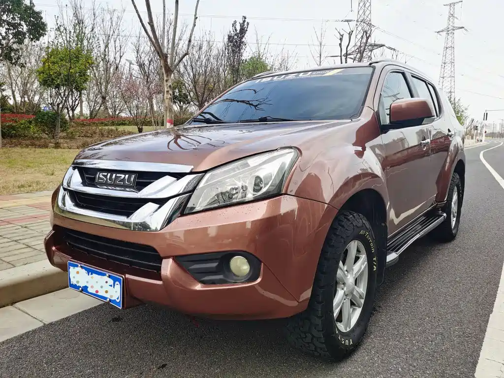 Isuzu MU-X 2016