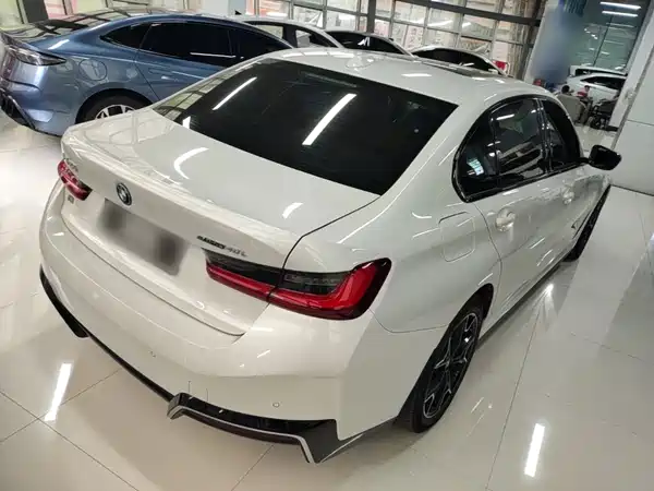 BMW i3 2024