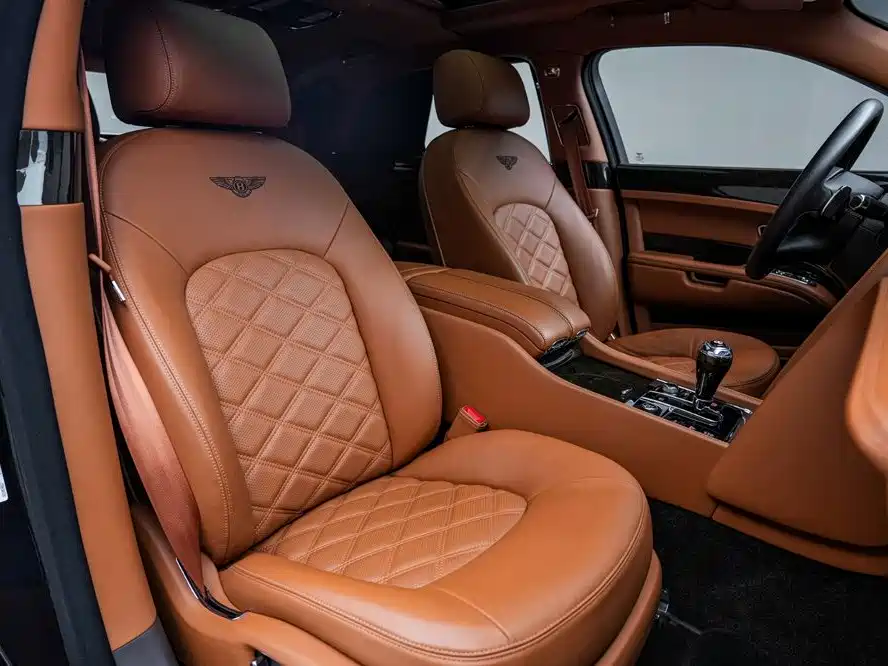 Bentley Mulsanne 2015 — фото 12