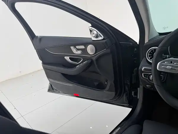 Mercedes-Benz C-Class 2020