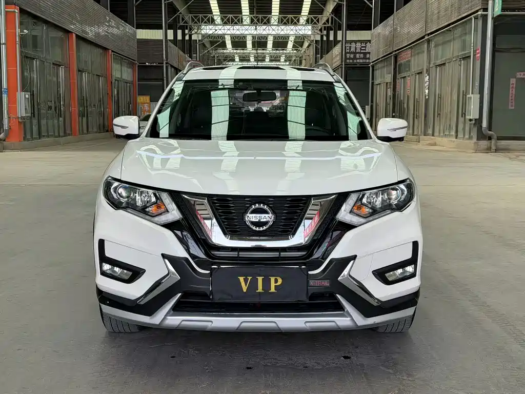 Nissan X-Trail 2018 — фото 2