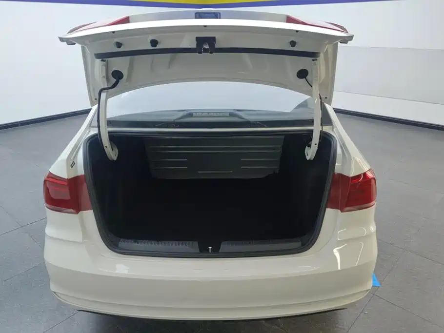 Volkswagen Santana 2021