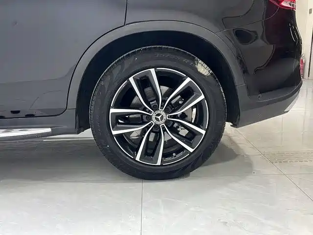 Mercedes-Benz GLC 2021 — фото 16
