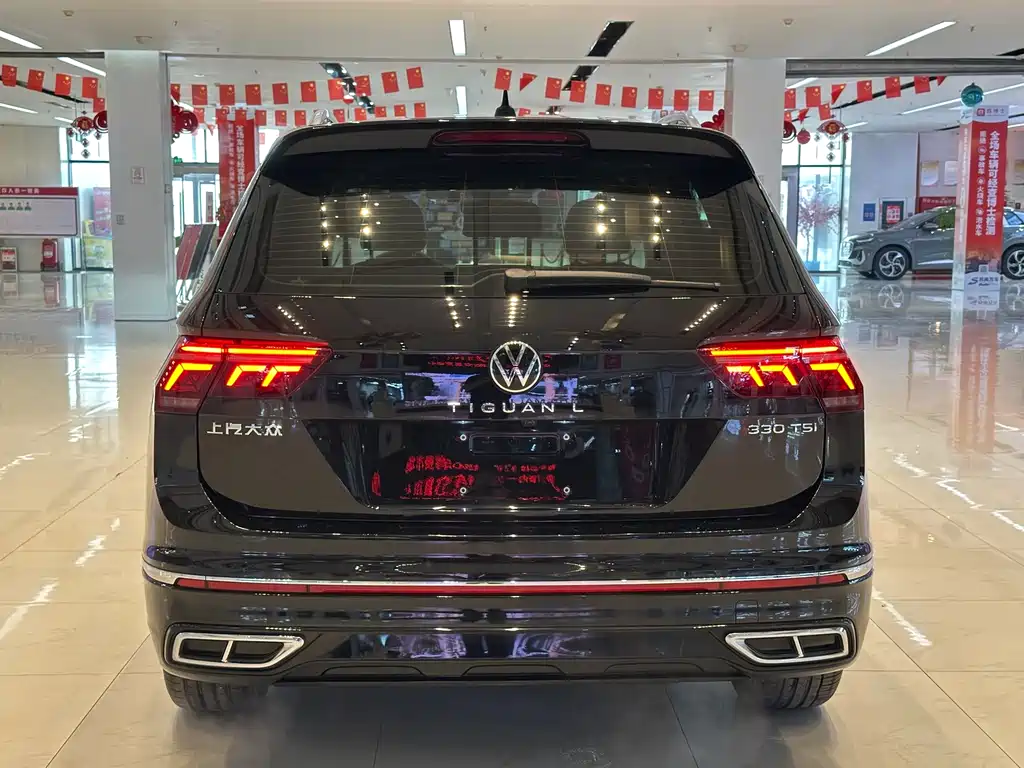 Volkswagen Tiguan L 2023 — фото 10
