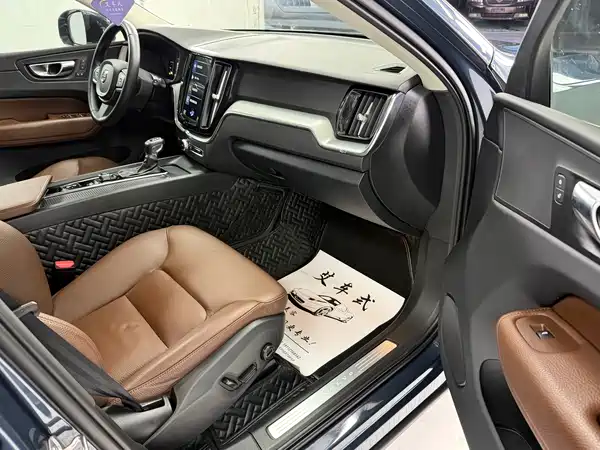 Volvo XC60 2019