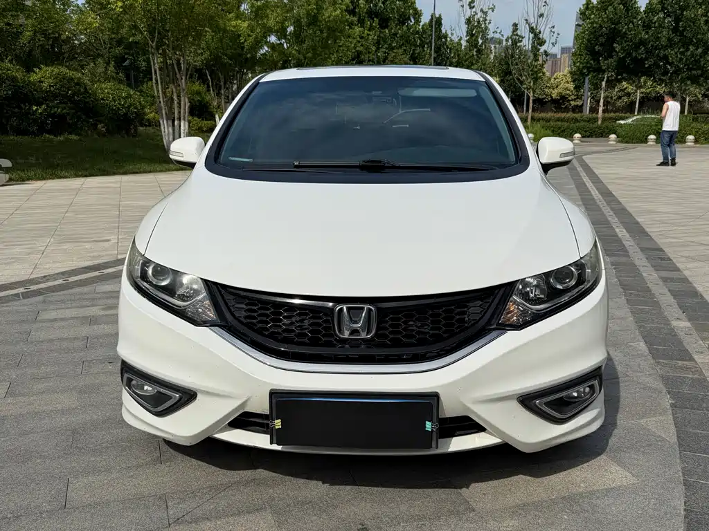 Honda Jade 2015 — фото 2