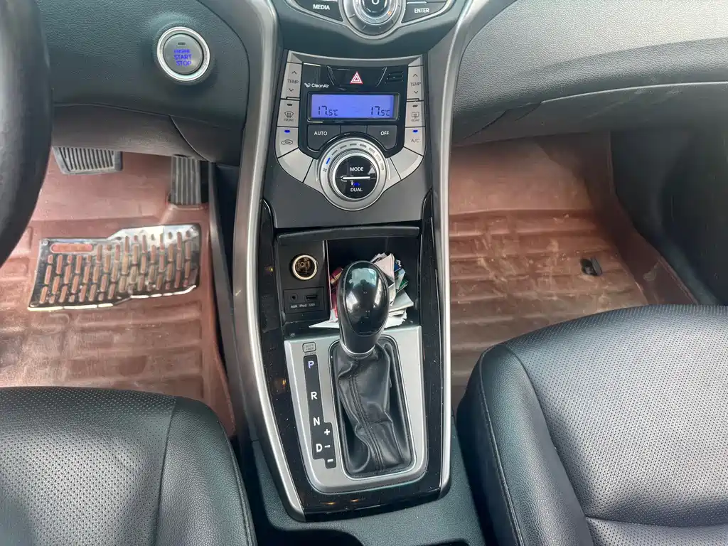 Hyundai Elantra Langdong 2015 — фото 6