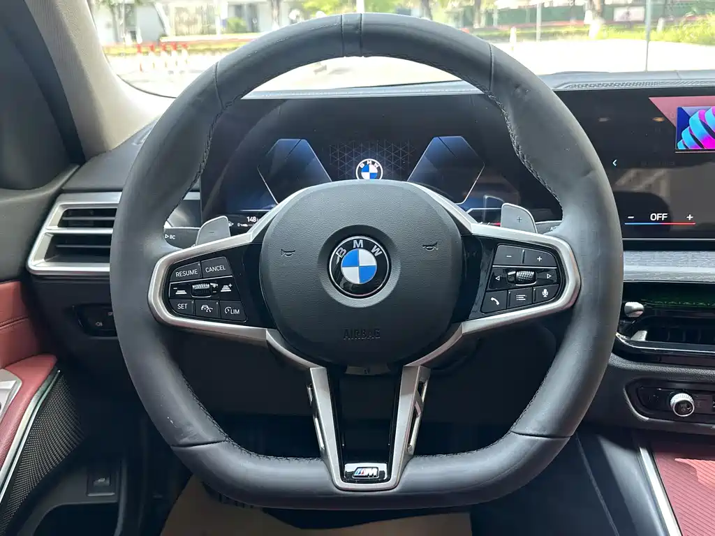 BMW 3 Series 2025 — фото 19