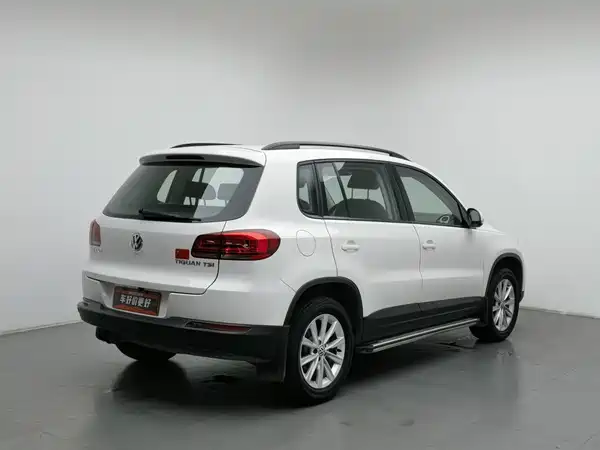 Volkswagen Tiguan 2015