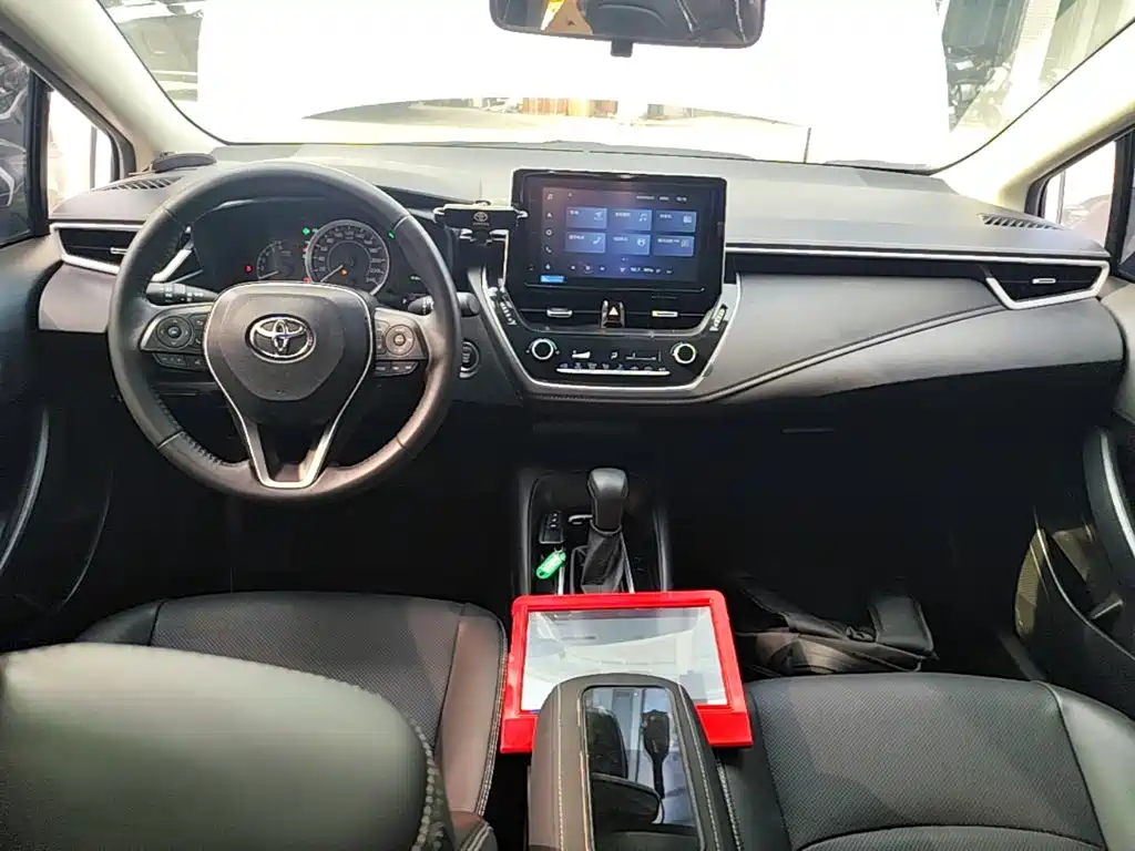 Toyota Corolla 2021 — фото 10